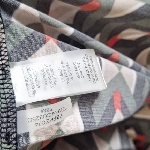 Calvin Klein Sleeveless Geometric Print Top Size LNew with tags! MSRP $49.50 - Picture 9 of 9